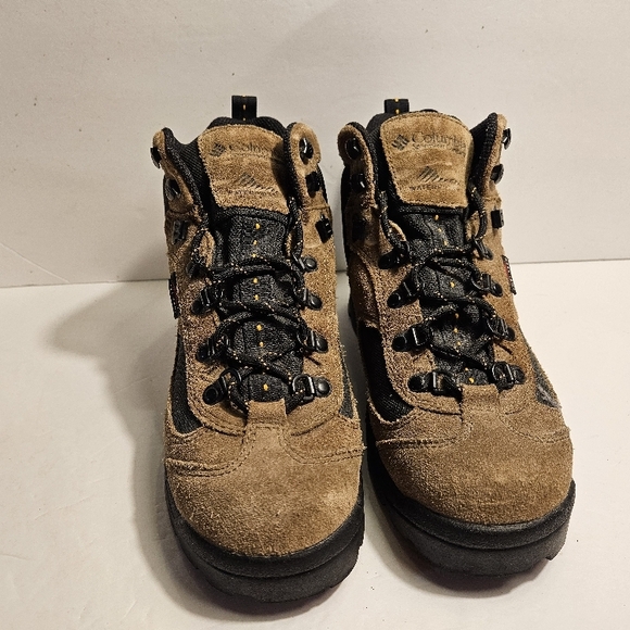 Brown Hiking Boots - Picture 3 of 6